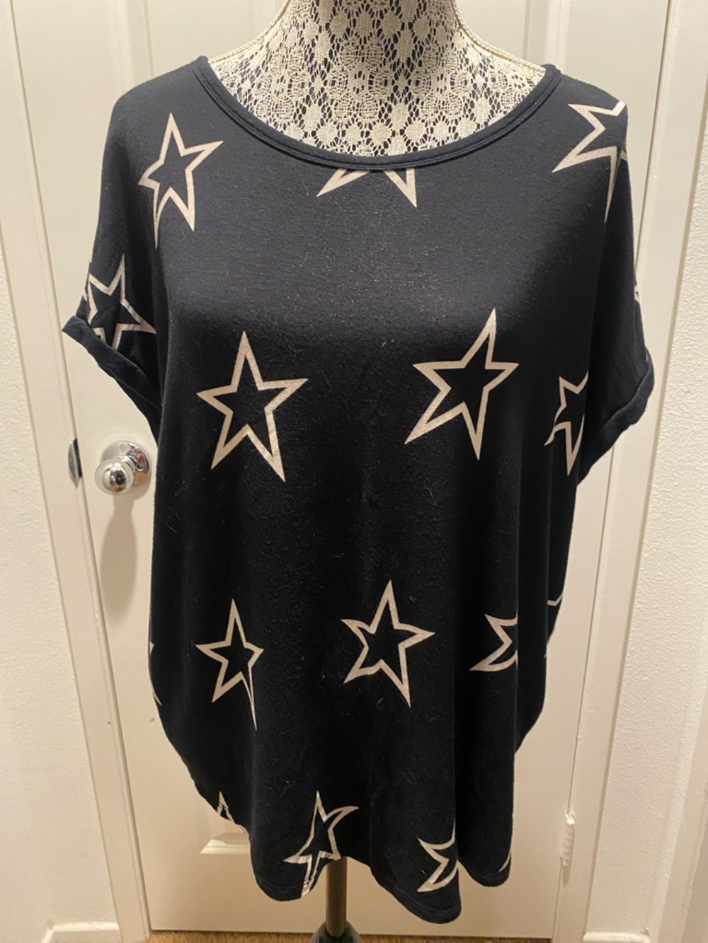 Buffalo Black Star Print Short Sleeve Tee